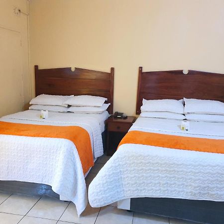 The Palace Guest House Harare Extérieur photo