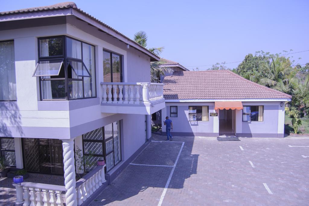 The Palace Guest House Harare Extérieur photo
