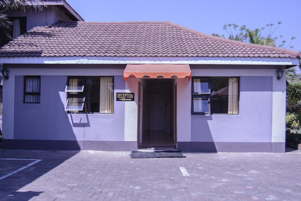The Palace Guest House Harare Extérieur photo