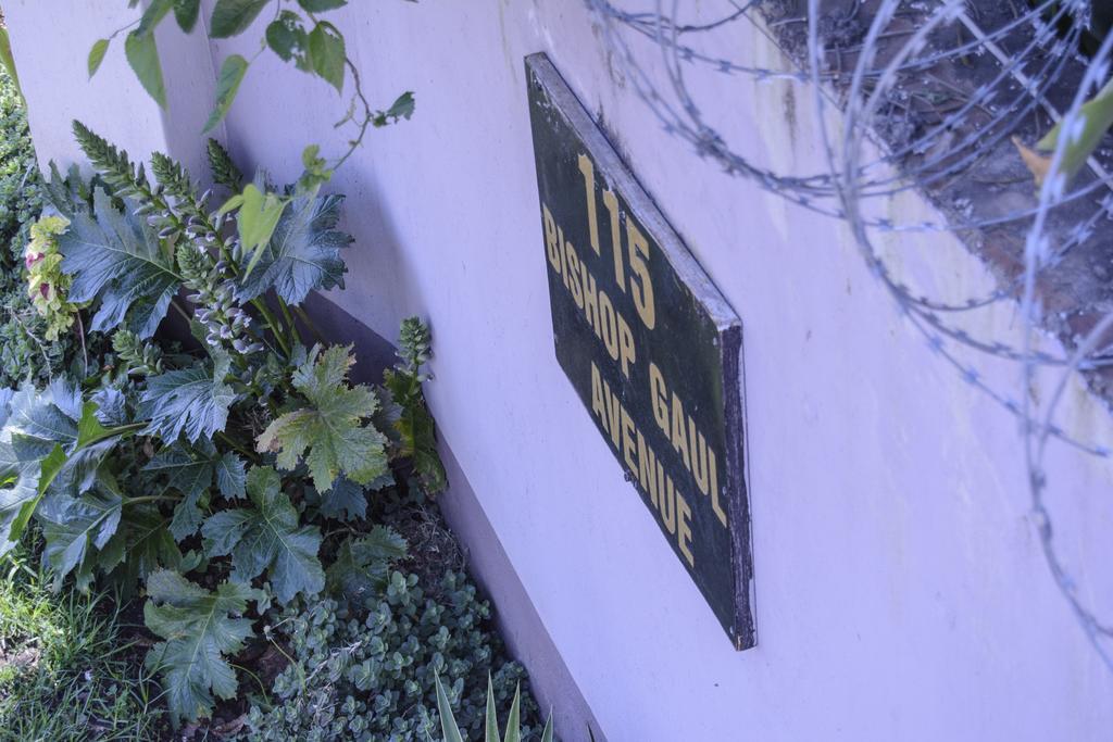 The Palace Guest House Harare Extérieur photo