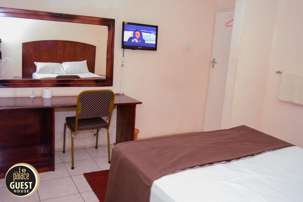 The Palace Guest House Harare Extérieur photo