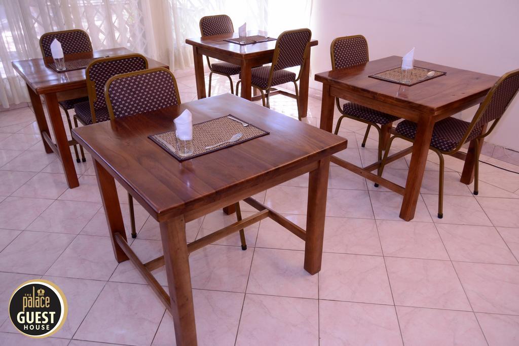 The Palace Guest House Harare Extérieur photo