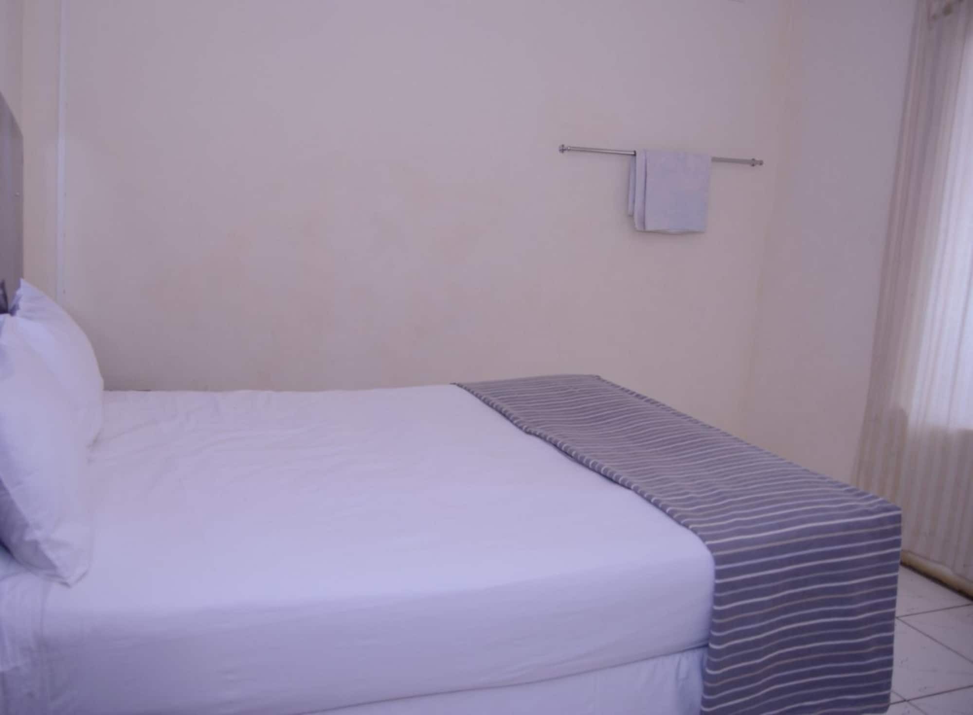 The Palace Guest House Harare Extérieur photo